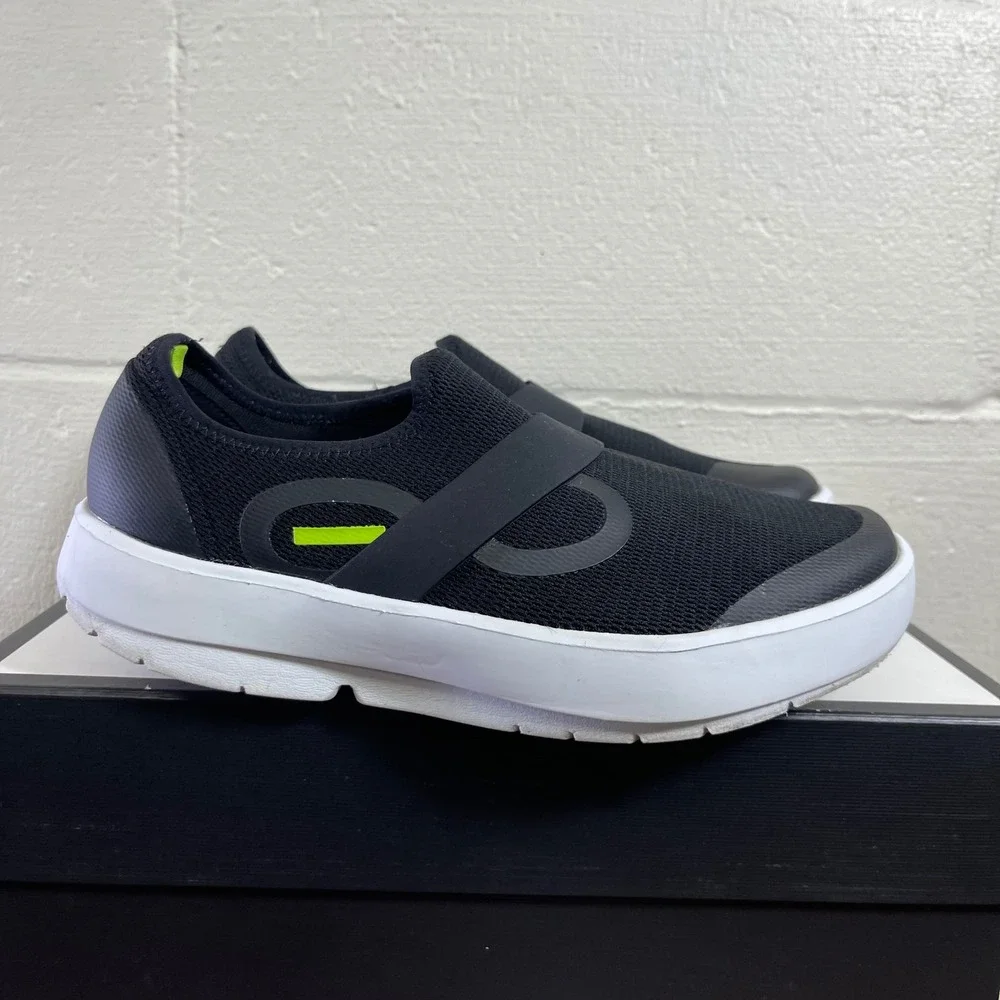 OOFOS OOmg EeZee Low Black Recovery Comfort Slip On Shoes Men's 11 US/44 EU
